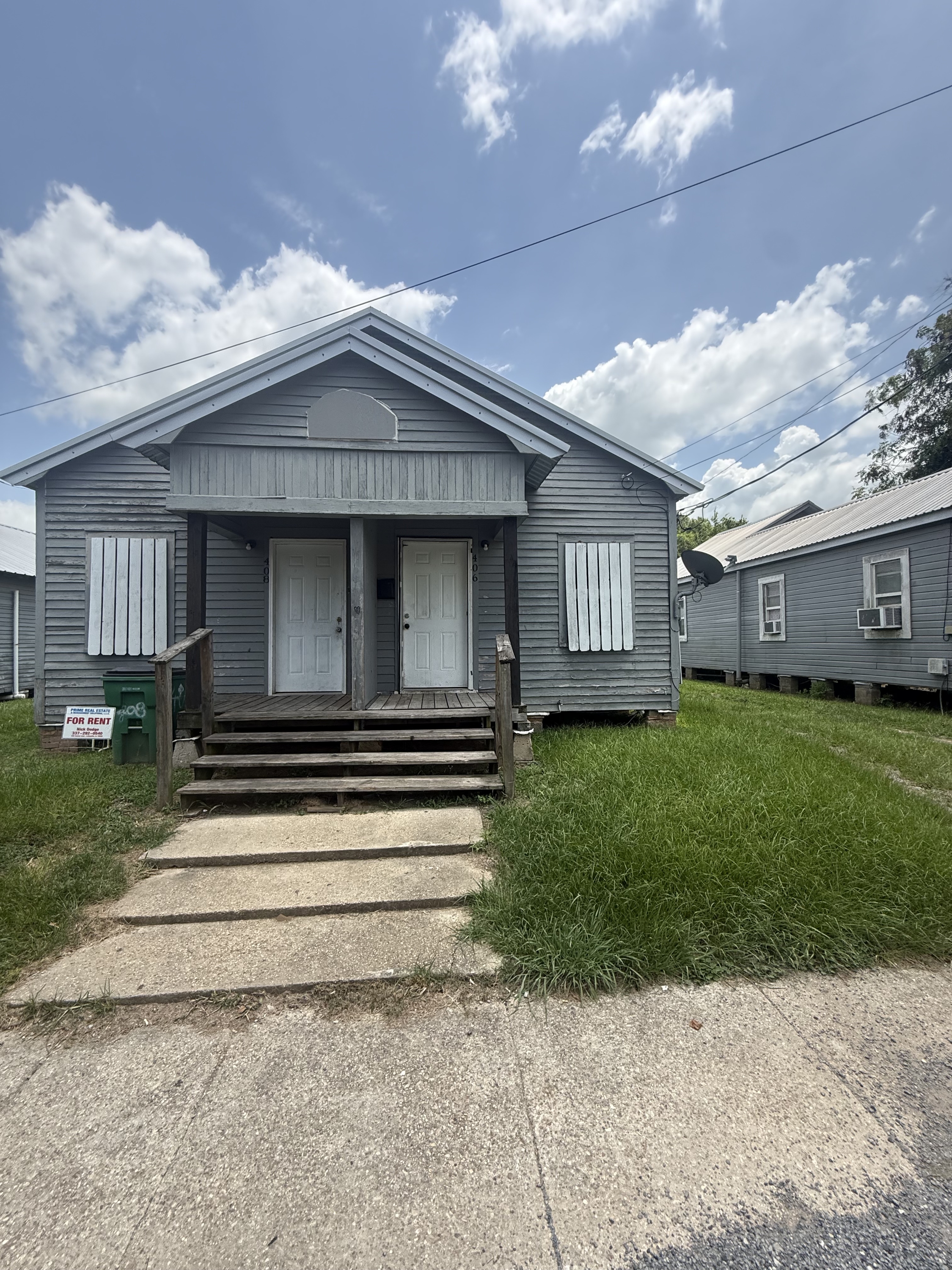 406 Hawthorne Street